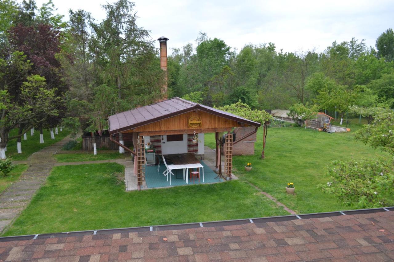 Villa Siret Sendreni 外观 照片